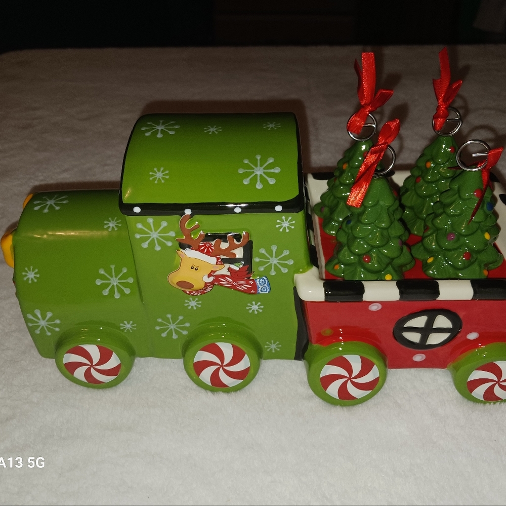 Temptations Train Placecard Set